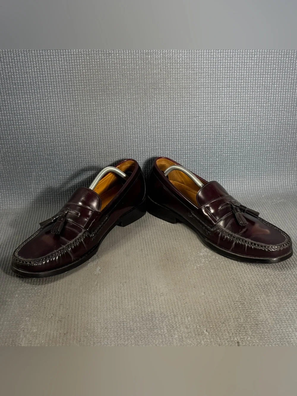 Cole Haan Men's Burgundy Pinch Tassel Leather Loafer Dress Shoe Size 11.5